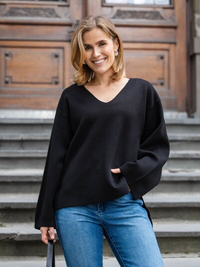 Y.A.S Elma Long Sleeve V Neck Knit Pullover Sort S