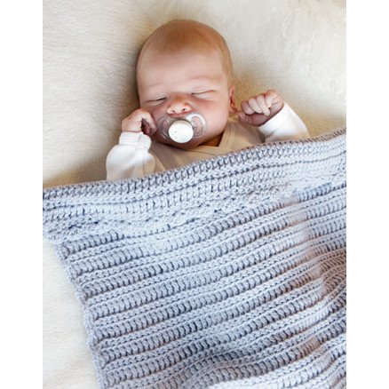 First Year by DROPS Design Babyteppe Hekleoppskrift 65 80 cm