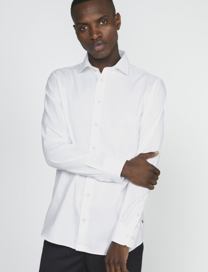 Matinique Marc   White   42