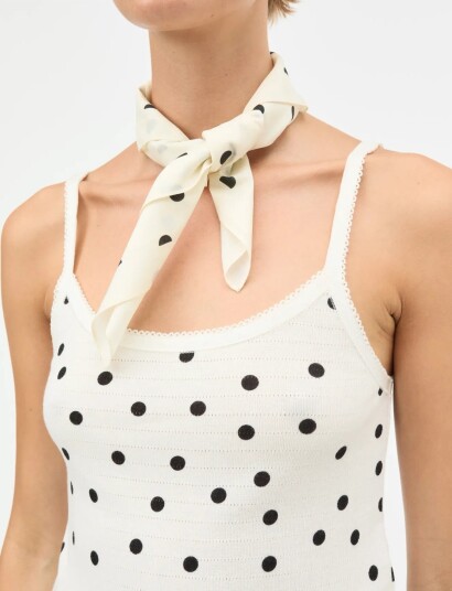 Mads Nørgaard Soft Cotton Big Dot Scarf Cream ONE SIZE Mads Nørgaard Soft Cotton Big Dot Scarf Cream ONE SIZE
