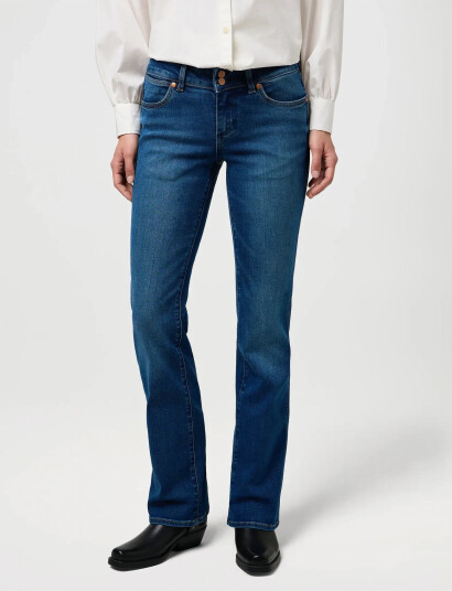 Wrangler Low Rise Bold Boot - Blue - 26 x 30 Wrangler Low Rise Bold Boot - Blue - 26 x 30