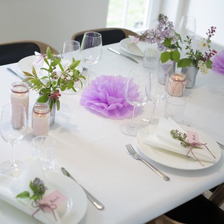 Resirkuleringsfokusert borddekking i rosa tema av Rito Krea DIY guide til borddekorasjon Resirkuleringsfokusert borddekking i rosa tema av Rito Krea DIY guide til borddekorasjon