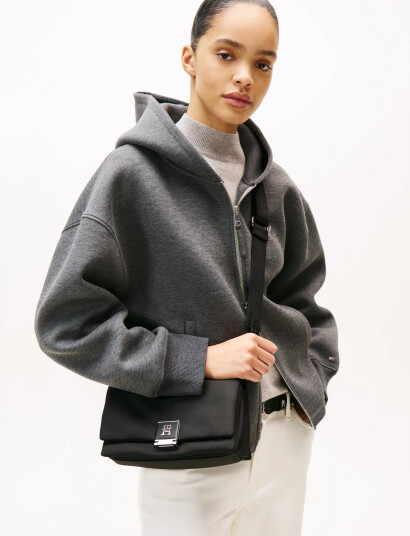 Tommy Hilfiger Th Her Med Crossover Nylon Sv - Black - ONE SIZE Tommy Hilfiger Th Her Med Crossover Nylon Sv - Black - ONE SIZE