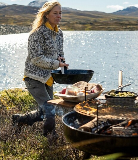 Espegard Bålgrill Fyrfat Original 60 cm i Emaljert Stål