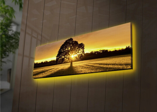 Lerretsbilde med LED belysning 30x90 cm Silhuett av et tre mot en gyllen solnedgang Gull / Svart / Grønn