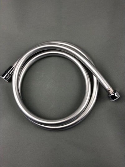 Csslr Plus Antibakteriel Krom Bruseslange I Længde 2000 Mm Med 1/2" Omløber Og 1/2" KonuSilverflex Design Og Anti Twist Funktion