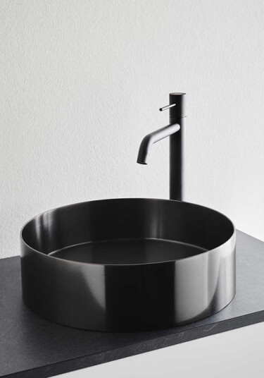 Noro Icon Toppmontert Servant Ø376 mm, Sort Krom Noro Icon Toppmontert Servant Ø376 mm, Sort Krom