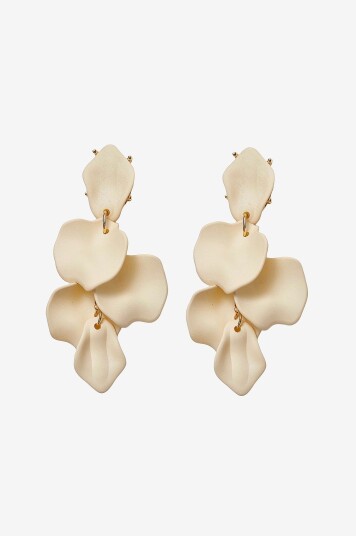 BOW19 Details Øreringer Leaf Earrings Matt Hvit BOW19 Details Øreringer Leaf Earrings Matt Hvit