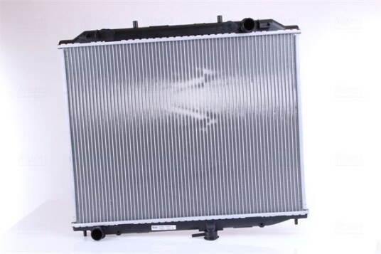 Radiator NISSENS 68708A