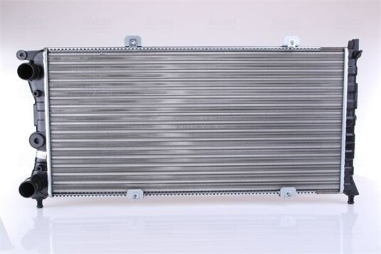 Radiator NISSENS 618121