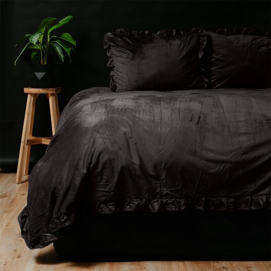 Indusia Design Sengesett Velvet Ruffles Black 200x220 / Velour
