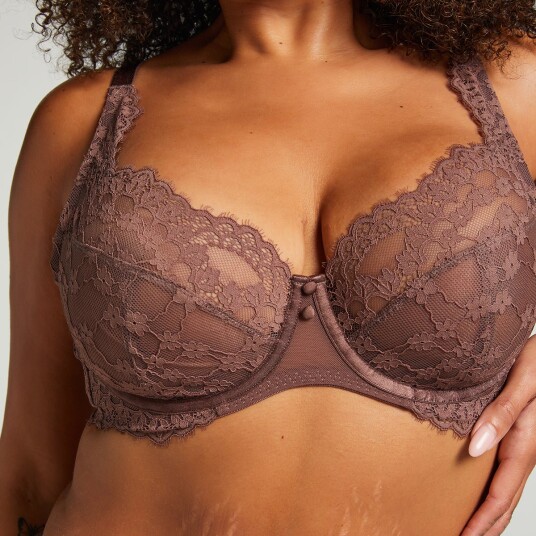 Hunkemöller Daisy BH med spiler brun Størrelse: 70B Kvinner Hunkemöller Daisy BH med spiler brun Størrelse: 70B Kvinner