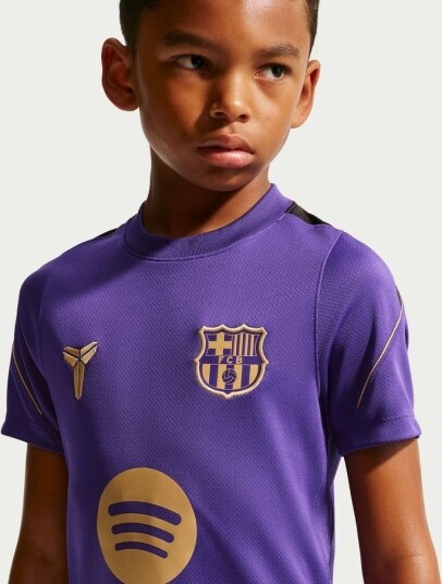 Barcelona Trenings T skjorte Dri fit Strike   Lilla/gull/svart Barn   Nike størrelse M: 137 147 cm