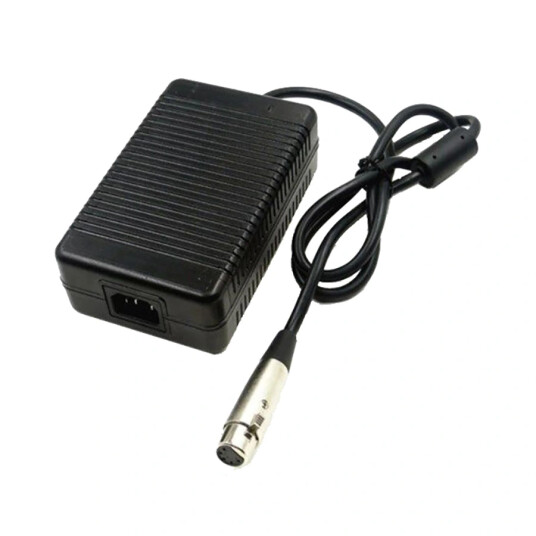 Feelworld AC adapter 12V 5A 5A Strømforskyning Feelworld AC adapter 12V 5A 5A Strømforskyning