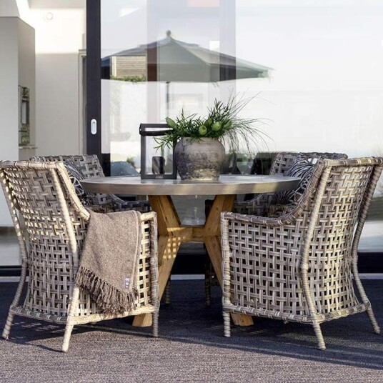 Artwood Tonga spisebord 130 cm Artwood