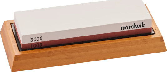 Nordwik Våtslipestein med stativ 1000/6000 grit Nordwik Våtslipestein med stativ 1000/6000 grit