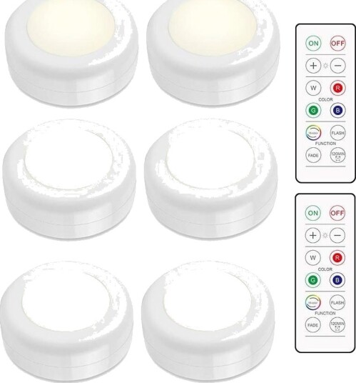 INF LED Spotlight Set – 6 stilige lys med 2 praktiske fjernkontroller INF LED Spotlight Set – 6 stilige lys med 2 praktiske fjernkontroller