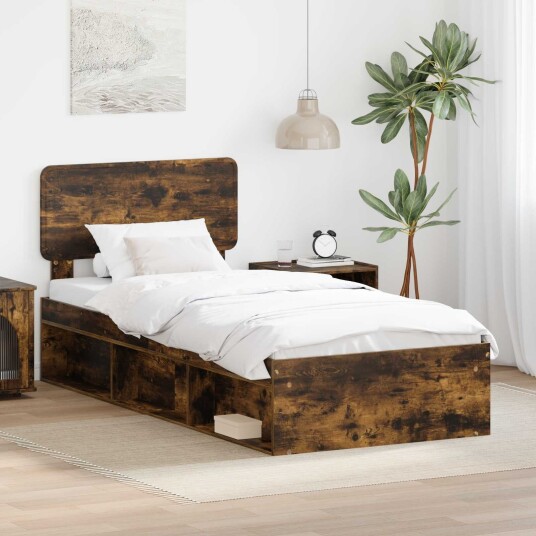  Sengestamme med hodegjerde Røkt eik 90 x 190 cm Massiv furu