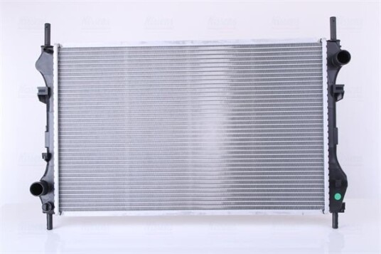 Radiator NISSENS 62044A