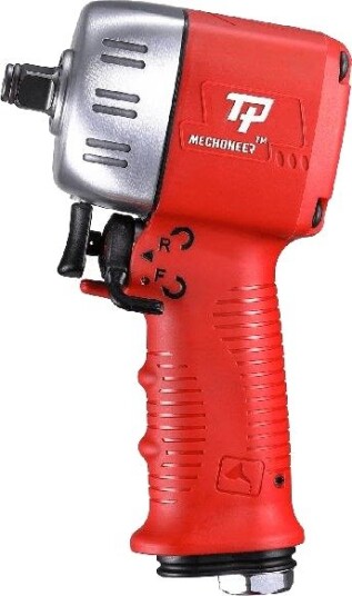 Tranmax TPT-2224 Muttertrekker, Maskiner