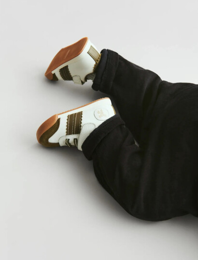 Wheat Sneaker Spectra White 23 Wheat Sneaker Spectra White 23