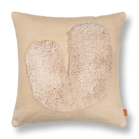 ferm LIVING Lay pute 50 x 50 cm Sand / Offwhite ferm LIVING Lay pute 50 x 50 cm Sand / Offwhite