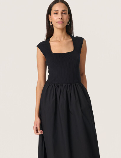 Soaked in Luxury Slsimone Phoebe Dress - Black - L