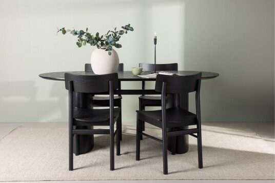 Venture Home Isolde Spisegruppe 180 cm Oval med 4 Montros Stoler Sort