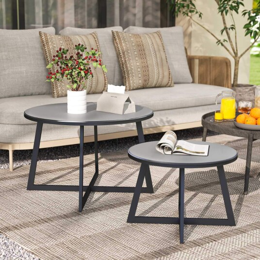 Sett med 2 Sidebord Stablebart hagebord Rundt Værbestandig Balkongbord med X Legs Glasstopp Stål Campingbord Salongbord til Stue Sett med 2 Sidebord Stablebart hagebord Rundt Værbestandig Balkongbord med X Legs Glasstopp Stål Campingbord Salongbord til Stue