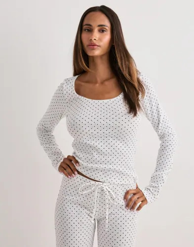 Nelly Hvit Cute Print LS Top