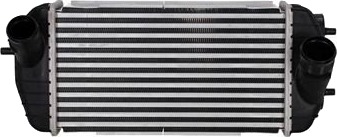 Intercooler NISSENS 961758