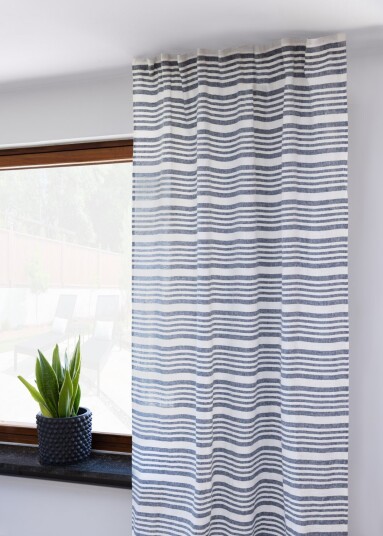Gardiner Lingardin Svea blå/hvit Størrelse: 145 x 300 cm