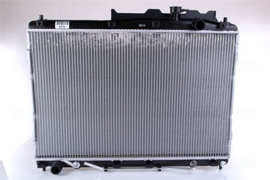 Radiator NISSENS 67528