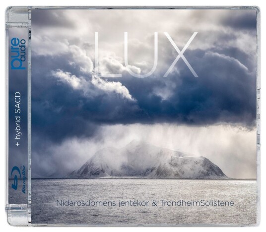 LUX - Nidarosdomens Jentekor, TrondheimSolistene (Blu-ray + Hybrid SACD)