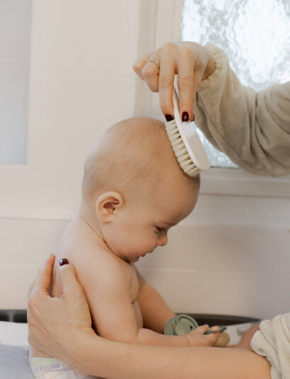 Mininor Comb & Brush 0M+ - White - 0 M Mininor Comb & Brush 0M+ - White - 0 M