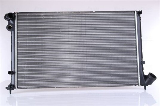 Radiator NISSENS 63732