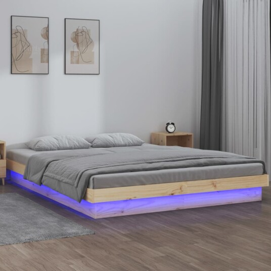 vidaXL Sengeramme med LED 120x200 cm heltre 8720287071556