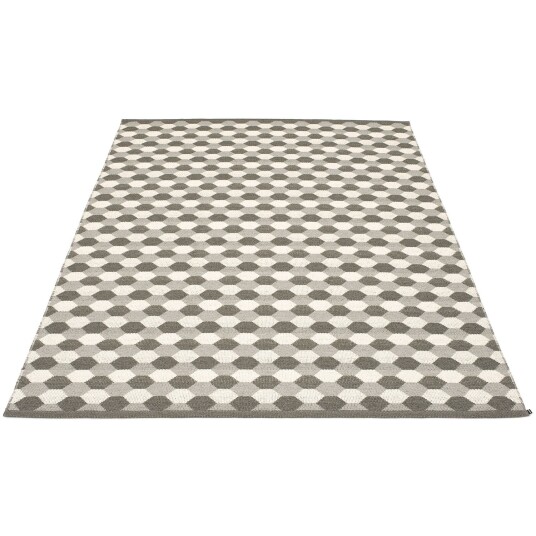 Pappelina Dana matte 70x335 cm warm grey / charcoal / vanilla