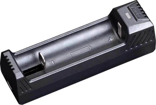 Fenix USB-lader for Li-ion 18650 / 26650 / 21700