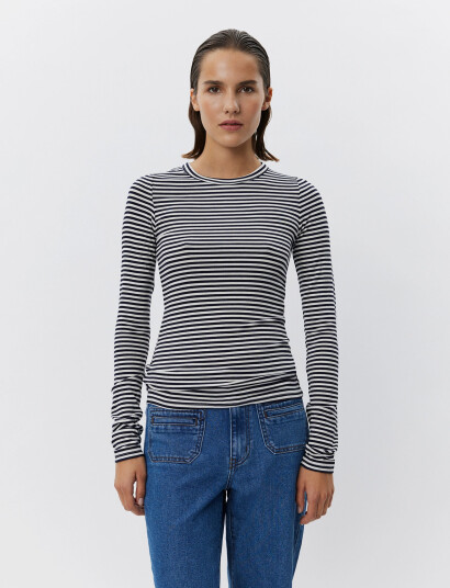 Sofie Schnoor Petriciasw Stripe T-Shirt Long Slee - Navy - XL Sofie Schnoor Petriciasw Stripe T-Shirt Long Slee - Navy - XL