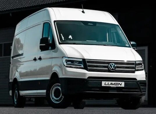Lumen grillkit VW Crafter 2024+. SX10. 11 968 Lumen. Diskret og pen montering.