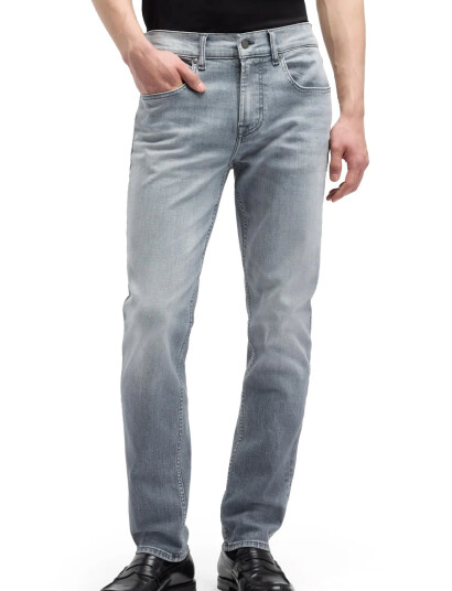 7 For All Mankind Slimmy Tapered Urban Grey 28 x 32 7 For All Mankind Slimmy Tapered Urban Grey 28 x 32