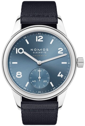 Nomos Glashütte Herreklokke N 747 textile Club Sport neomatik