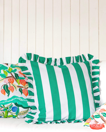 Ruffle Stripes putetrekk grønn Ruffle Stripes putetrekk grønn
