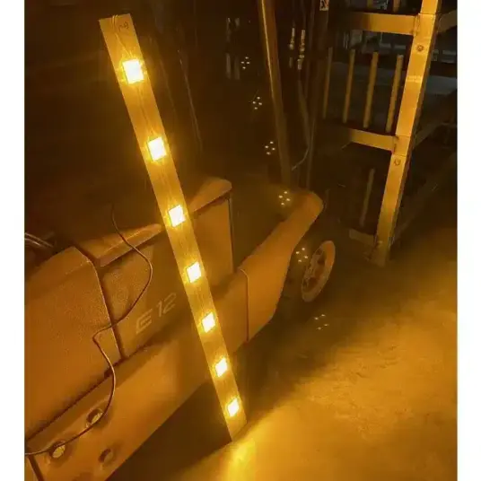 SRI Led stripe 24v Velg lengde på din lyskasse: 140cm Farge: Gul