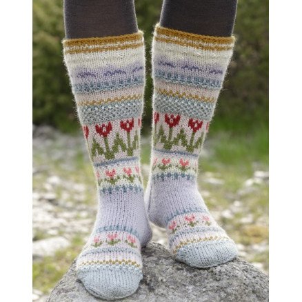 Always Winter by DROPS Design Sokker Strikkeoppskrift str 35 46