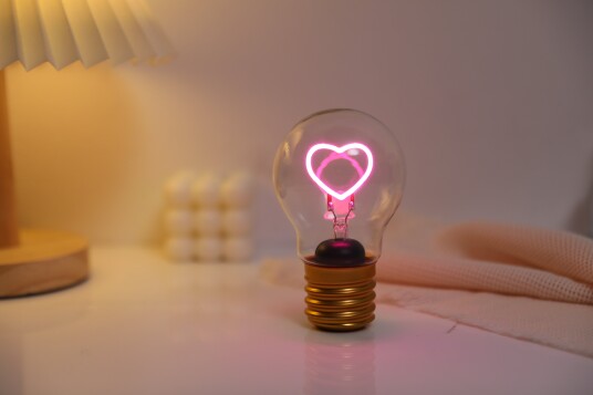 iTotal Bulb-shaped light Heart