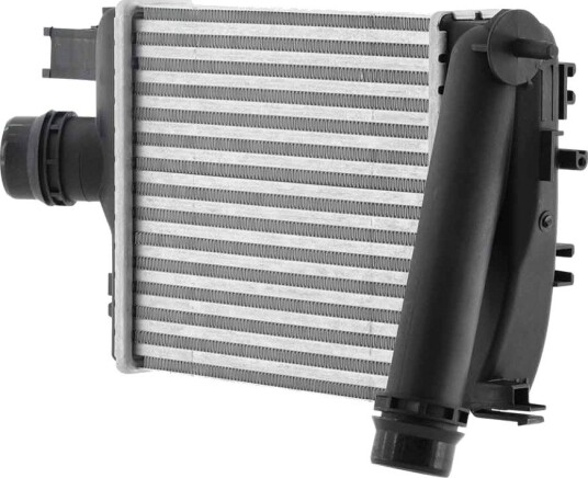 Intercooler HELLA 8ML 366 471-081
