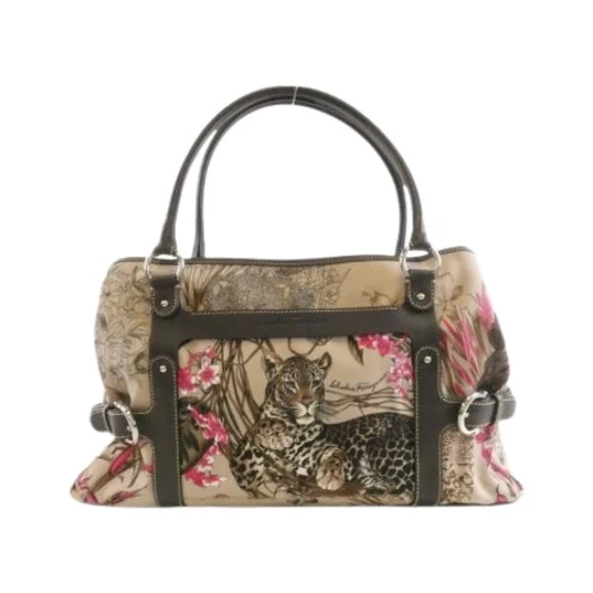 Salvatore Ferragamo Dame Beige