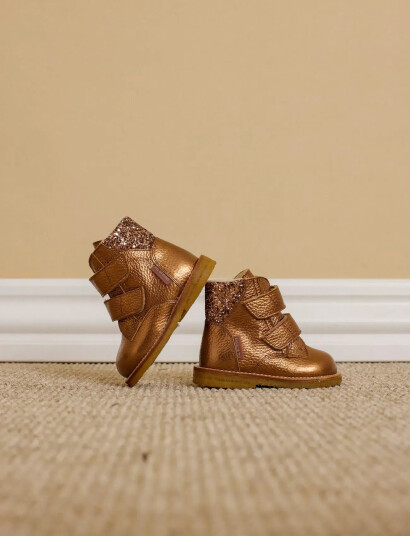 ANGULUS Boots - Flat - With Velcro - Brown - 22 ANGULUS Boots - Flat - With Velcro - Brown - 22